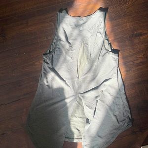 selling a nice Lululemon athletic tank top. size is about 0-4. good quality